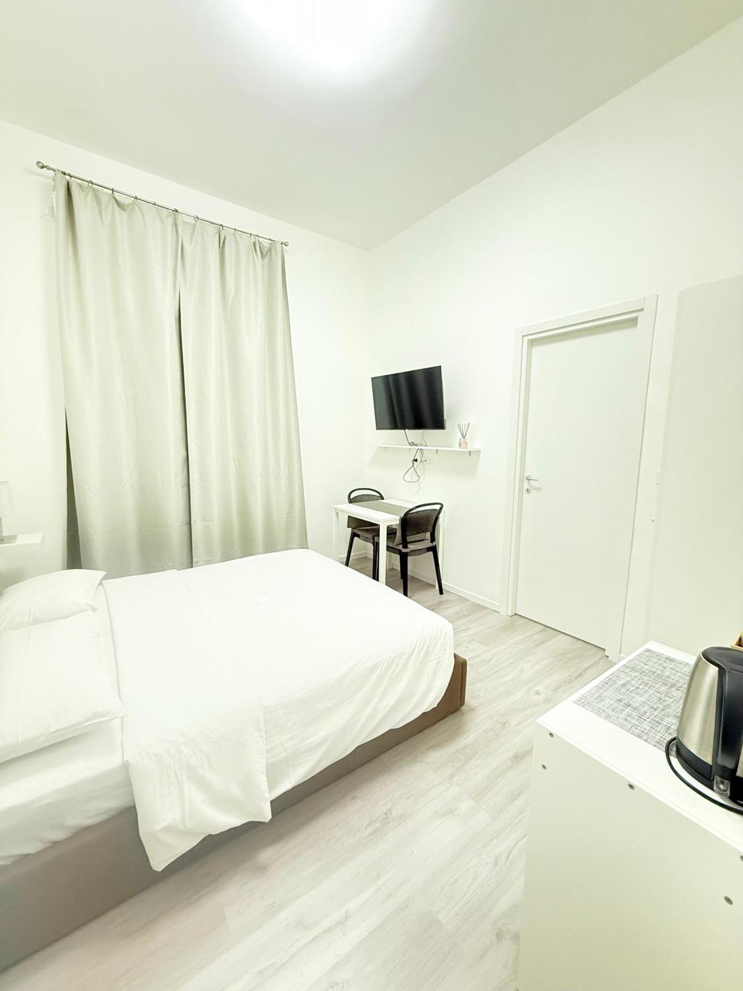 로마 The House Of Brindisi B&B 외부 사진